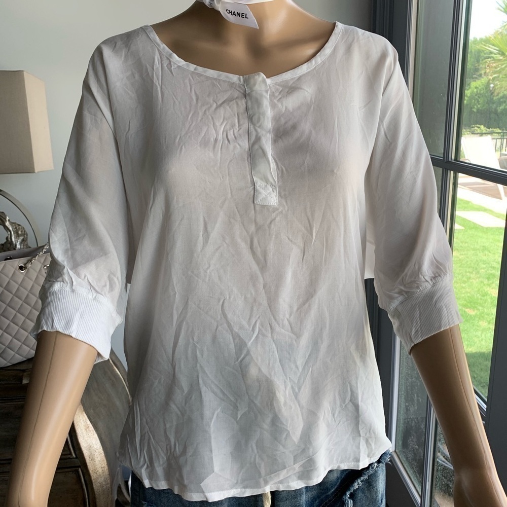 Splendid Short Sleeve Three Button Top: white
